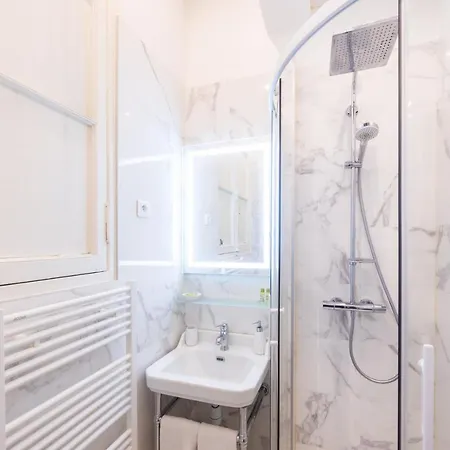 לינה וארוחת בוקר Maison De Lignieres - - Quartier Champs-elysees 4*