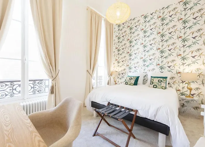 Bed & Breakfast Maison De Lignieres - - Quartier Champs-elysees 4*