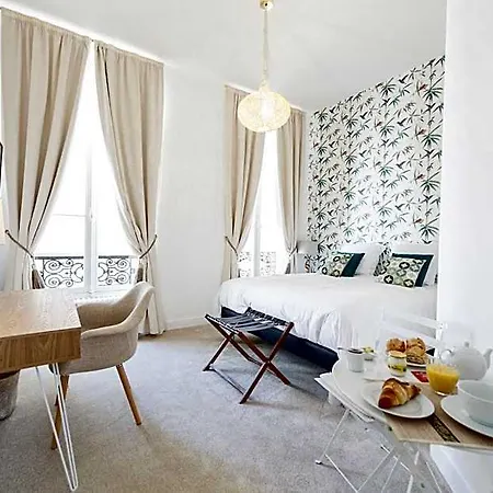 לינה וארוחת בוקר Maison De Lignieres - - Quartier Champs-elysees
