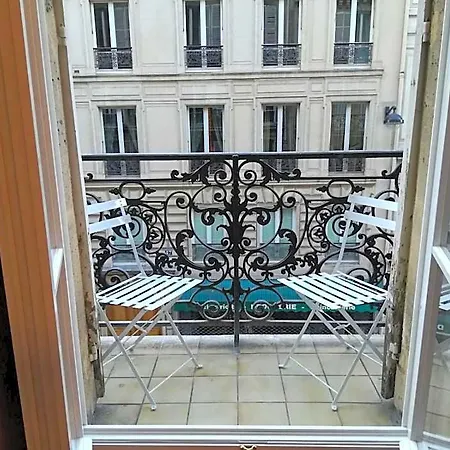 לינה וארוחת בוקר Maison De Lignieres - - Quartier Champs-elysees 4*