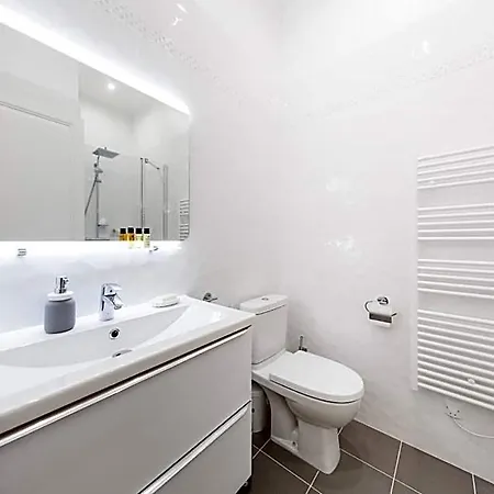 Bed & Breakfast Maison De Lignieres - - Quartier Champs-elysees 4*