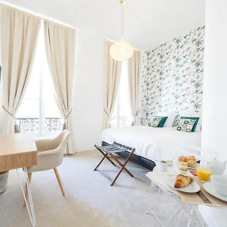 Maison De Lignieres - - Quartier Champs-elysees فندق مبيت وإفطار 3*